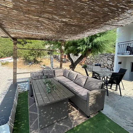 Stiniva House *