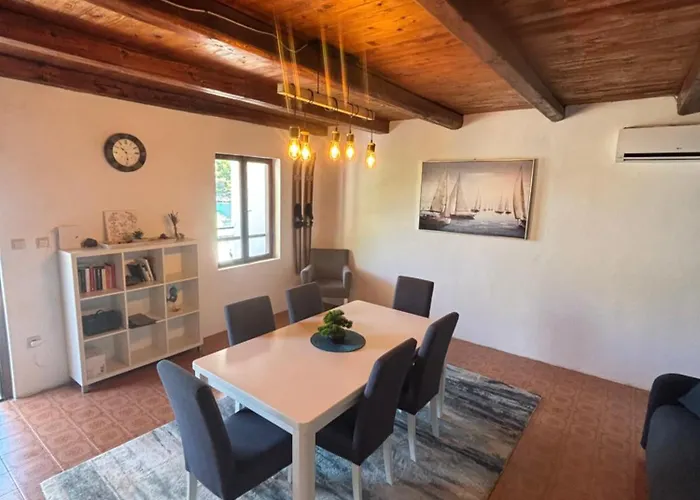 Villa Stiniva House Brusje