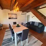 Stiniva House *