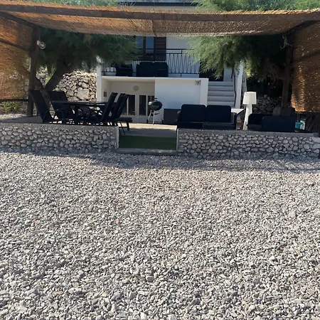 Stiniva House *